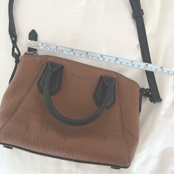 m i c h a e l k o r s - Picture 16 of 16